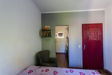 Casa à venda com 220m², 4 quartos e 2 vagasQuarto 2