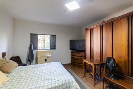 Casa à venda com 220m², 4 quartos e 2 vagasQuarto 1