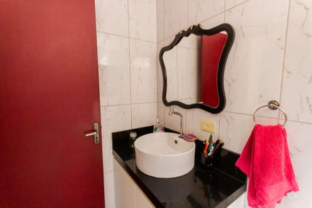 Casa à venda com 220m², 4 quartos e 2 vagasBanheiro