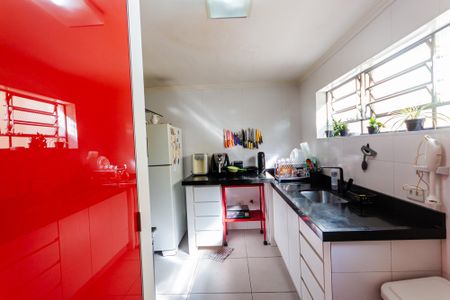 Casa à venda com 220m², 4 quartos e 2 vagasCozinha