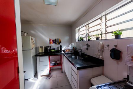 Casa à venda com 220m², 4 quartos e 2 vagasCozinha