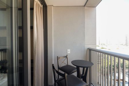 Studio para alugar com 22m², 1 quarto e sem vaga Studio para alugar com 22m², 1 quarto e sem vagaVaranda