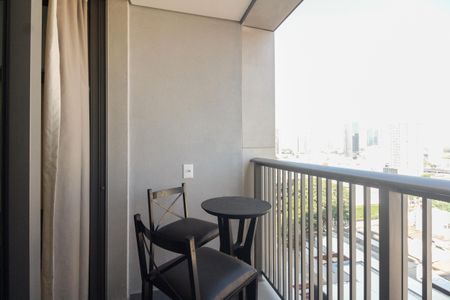 Studio para alugar com 22m², 1 quarto e sem vaga Studio para alugar com 22m², 1 quarto e sem vagaVaranda