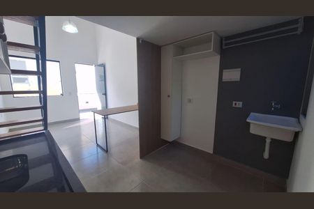 Studio para alugar com 25m², 1 quarto e 1 vaga Studio para alugar com 25m², 1 quarto e 1 vagaStudio
