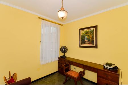 Casa para alugar com 300m², 4 quartos e 2 vagasEscritório