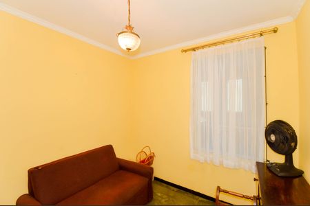 Casa para alugar com 300m², 4 quartos e 2 vagasEscritório