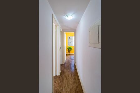 Apartamento à venda com 68m², 3 quartos e 2 vagasCorredor