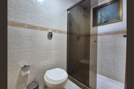 Apartamento à venda com 257m², 3 quartos e 3 vagasBanheiro da Suíte