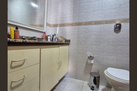 Apartamento à venda com 257m², 3 quartos e 3 vagasBanheiro da Suíte