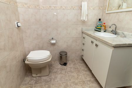 Apartamento à venda com 104m², 2 quartos e sem vagaBanheiro