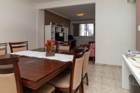Apartamento à venda com 104m², 2 quartos e sem vagaSala