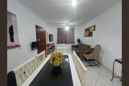 Casa à venda com 100m², 2 quartos e 1 vaga Casa à venda com 100m², 2 quartos e 1 vagaSala de jantar