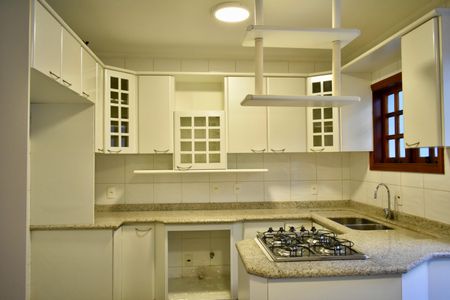 Casa à venda com 140m², 3 quartos e 2 vagasCozinha