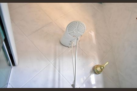 Casa à venda com 140m², 3 quartos e 2 vagasBanheiro da Suíte