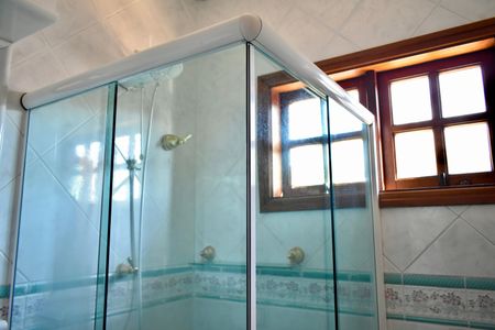 Casa à venda com 140m², 3 quartos e 2 vagasBanheiro da Suíte