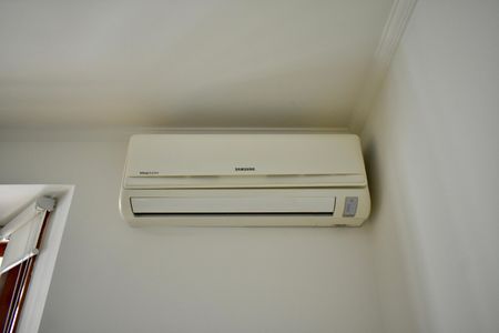 Casa à venda com 140m², 3 quartos e 2 vagasSala