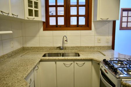 Casa à venda com 140m², 3 quartos e 2 vagasCozinha