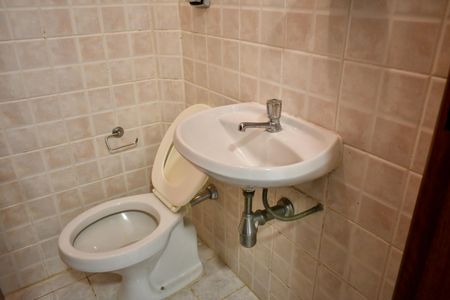 Casa à venda com 140m², 3 quartos e 2 vagasBanheiro de Serviço