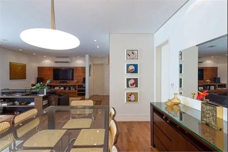 Apartamento à venda com 166m², 3 quartos e 3 vagasFoto 01