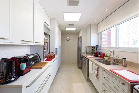 Apartamento à venda com 166m², 3 quartos e 3 vagasFoto 01