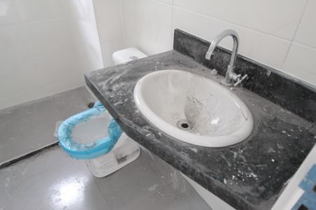 Apartamento à venda com 54m², 2 quartos e 1 vagaBanheiro Social