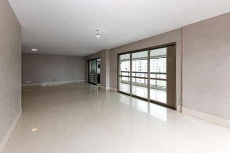 Apartamento para alugar com 337m², 3 quartos e 4 vagas Apartamento para alugar com 337m², 3 quartos e 4 vagasSala