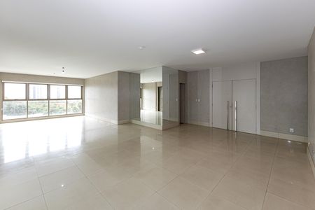 Apartamento para alugar com 337m², 3 quartos e 4 vagas Apartamento para alugar com 337m², 3 quartos e 4 vagasSala
