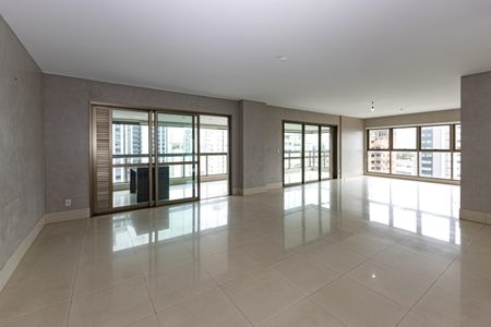 Apartamento para alugar com 337m², 3 quartos e 4 vagas Apartamento para alugar com 337m², 3 quartos e 4 vagasSala