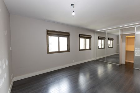 Apartamento para alugar com 337m², 3 quartos e 4 vagas Apartamento para alugar com 337m², 3 quartos e 4 vagasSuíte 2