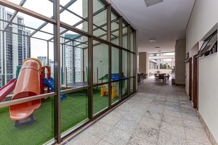 Apartamento para alugar com 337m², 3 quartos e 4 vagas Apartamento para alugar com 337m², 3 quartos e 4 vagasÁrea comum