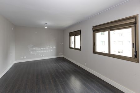 Apartamento para alugar com 337m², 3 quartos e 4 vagas Apartamento para alugar com 337m², 3 quartos e 4 vagasSuíte 2
