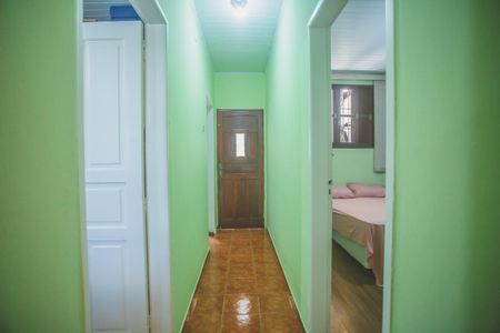 Casa à venda com 120m², 3 quartos e 1 vaga Casa à venda com 120m², 3 quartos e 1 vagaCorredor