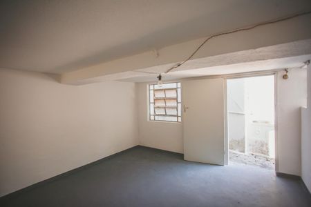 Casa à venda com 120m², 3 quartos e 1 vaga Casa à venda com 120m², 3 quartos e 1 vagaPorão