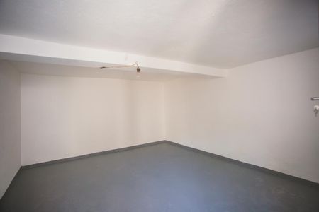 Casa à venda com 120m², 3 quartos e 1 vaga Casa à venda com 120m², 3 quartos e 1 vagaPorão