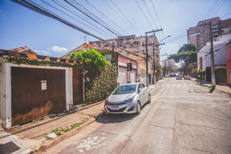 Casa à venda com 120m², 3 quartos e 1 vaga Casa à venda com 120m², 3 quartos e 1 vagaFachada