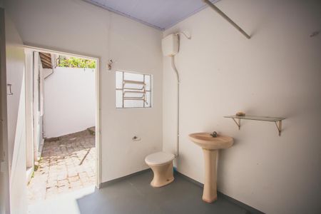 Casa à venda com 120m², 3 quartos e 1 vaga Casa à venda com 120m², 3 quartos e 1 vagaBanheiro de Serviço