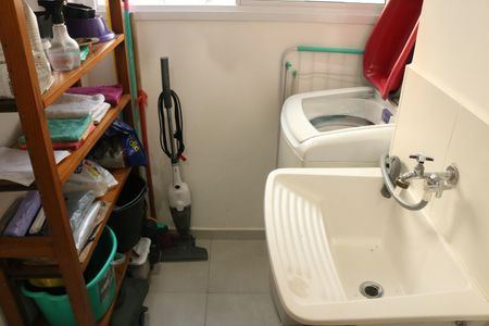 Apartamento para alugar com 40m², 2 quartos e sem vagaCozinha e Área de Serviço