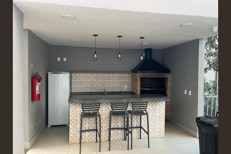 Apartamento para alugar com 40m², 2 quartos e sem vagaÁrea comum - Churrasqueira