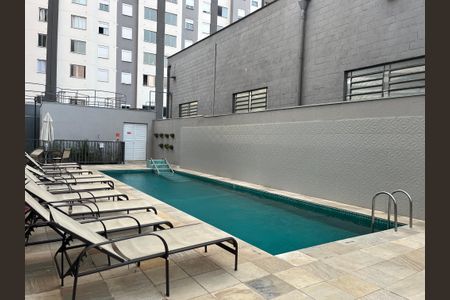 Apartamento para alugar com 40m², 2 quartos e sem vagaÁrea comum - Piscina