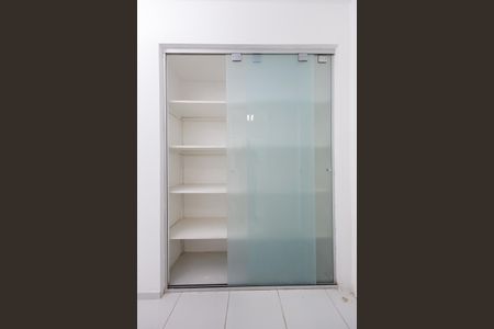 Apartamento para alugar com 110m², 2 quartos e 1 vagaArmario Corredor