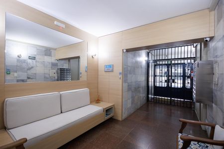 Apartamento para alugar com 110m², 2 quartos e 1 vagaHall de entrada