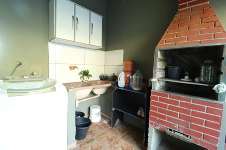 Casa para alugar com 299m², 4 quartos e 6 vagasChurrasqueira