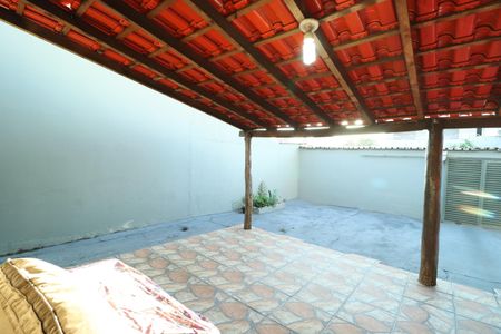 Casa para alugar com 299m², 4 quartos e 6 vagasVaranda