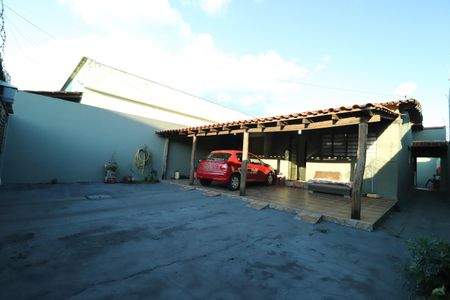 Casa para alugar com 299m², 4 quartos e 6 vagasVaranda