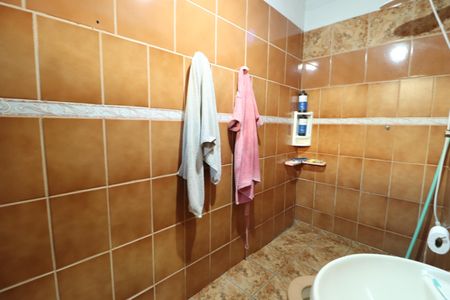 Casa para alugar com 299m², 4 quartos e 6 vagasBanheiro da Suíte