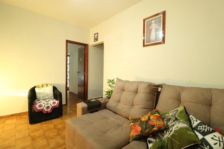 Casa para alugar com 299m², 4 quartos e 6 vagasSala