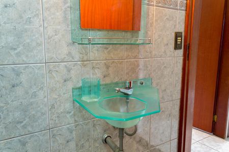 Casa à venda com 210m², 3 quartos e 4 vagasBanheiro Social