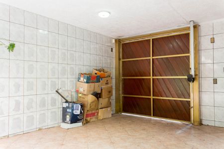 Casa à venda com 210m², 3 quartos e 4 vagasGaragem