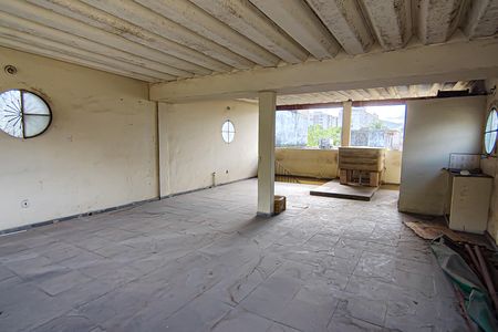 Casa à venda com 400m², 2 quartos e 3 vagasterraço