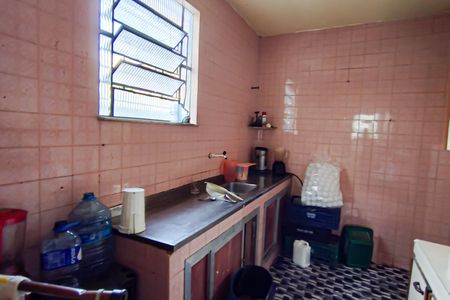 Casa à venda com 400m², 2 quartos e 3 vagascozinha